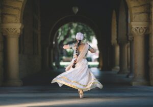 Dancer fleeing
